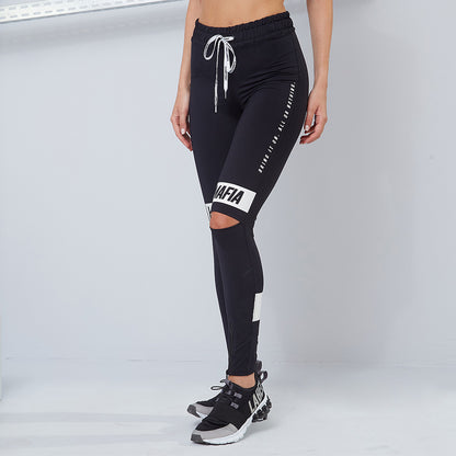 BLACK ESSENTIALS LEGGING 21011